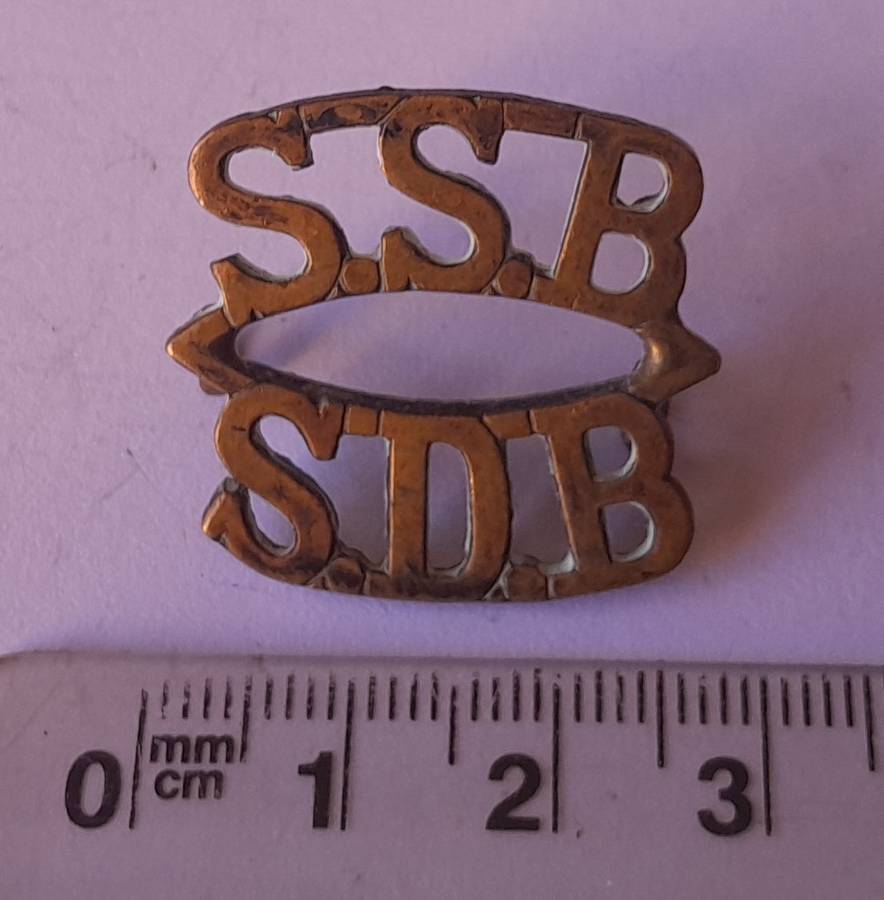Early SA Army Special Service Battalion Brass Shoulder Title.  Lugs Intact.
