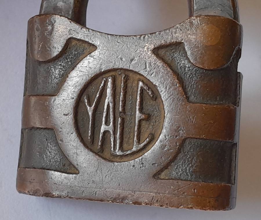 Antique Yale Padlock.  No Key.  5 x 4cm.