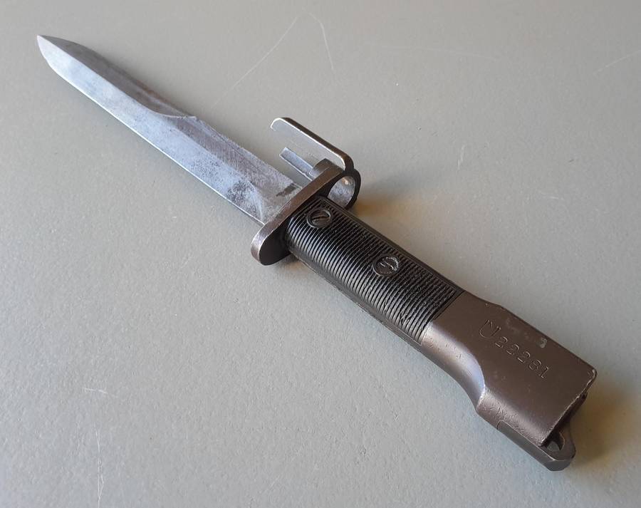 SADF / SAP M1 FN-FAL Type-A Knife Bayonet with Metal Scabbard.  No. 22281.