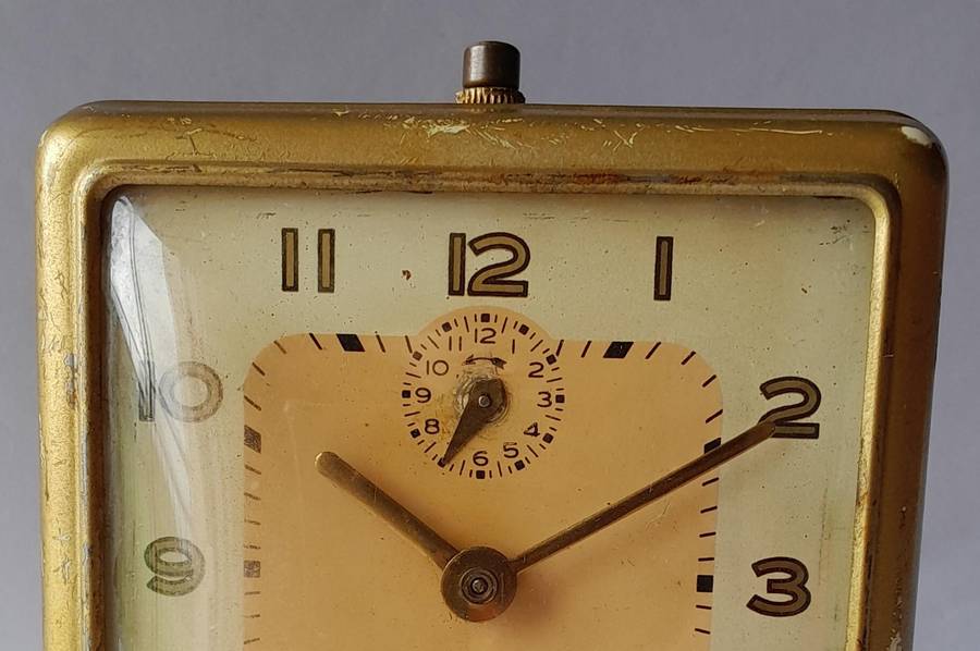 Westclox 1948-1956 Bellboy Alarm Clock. 1946 Canadian Patent.