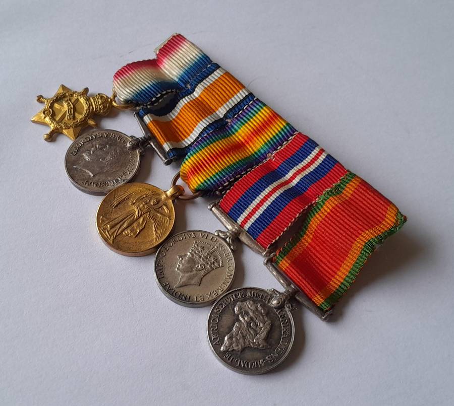 WW1 - WW2 Miniature Medal Group.  5 x Medals.