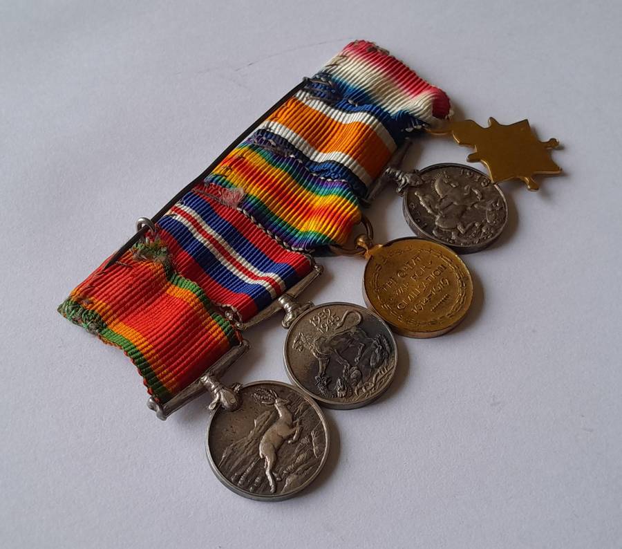 WW1 - WW2 Miniature Medal Group.  5 x Medals.