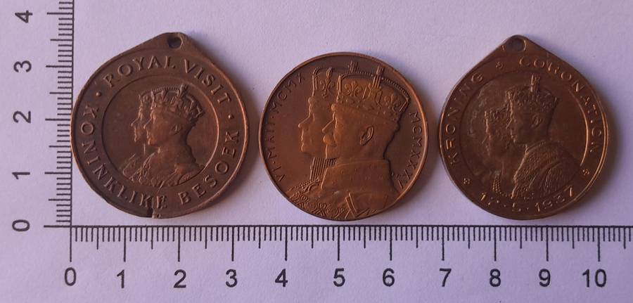 Set of 3 SA Royal Visit (1947), Jubilee (1935) & Coronation (1937) Medallions.