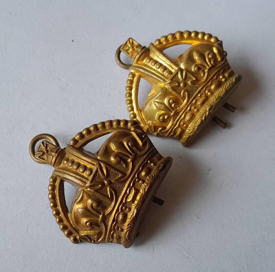 Pair WW2 British Army Gilt Rank Badges.  Lugs Intact.