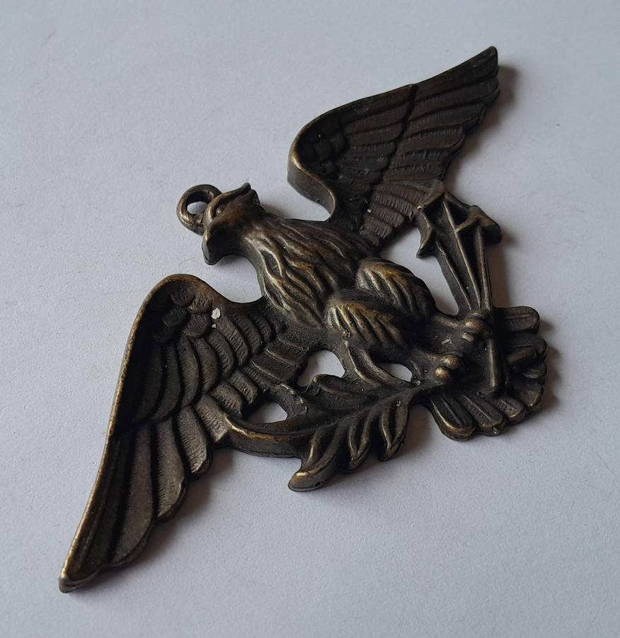 Large Vintage WW2 American Eagle Metal Pendant.