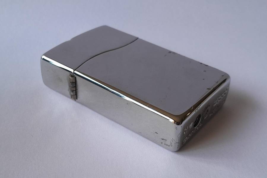 Rare Vintage Zippo Blu2 Polished Chrome Lighter.