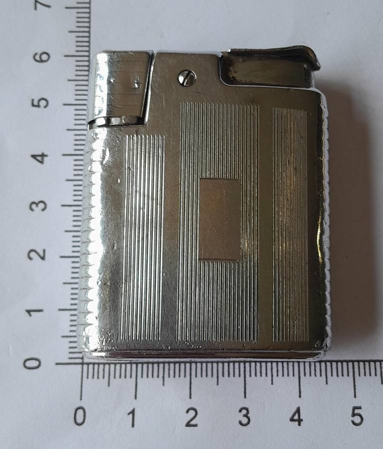 Vintage Ronson Art Deco Pocket Petrol Lighter.  Made In England.