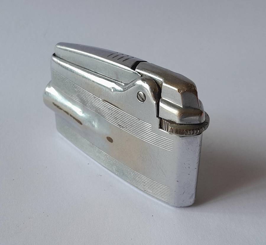 1950's Ronson Varaflame Butane Lighter.  Made In England.