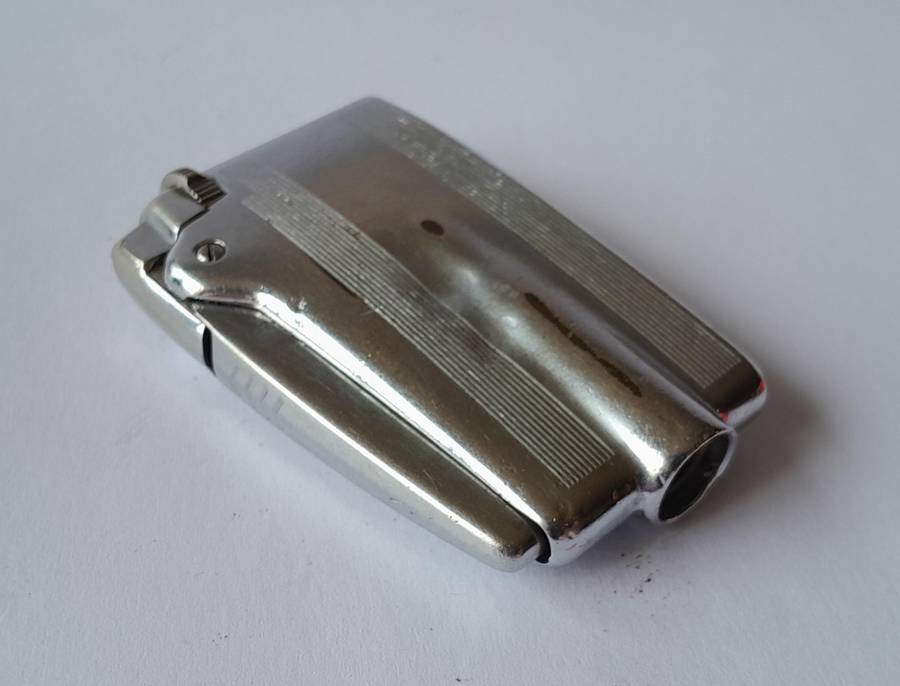 1950's Ronson Varaflame Butane Lighter.  Made In England.