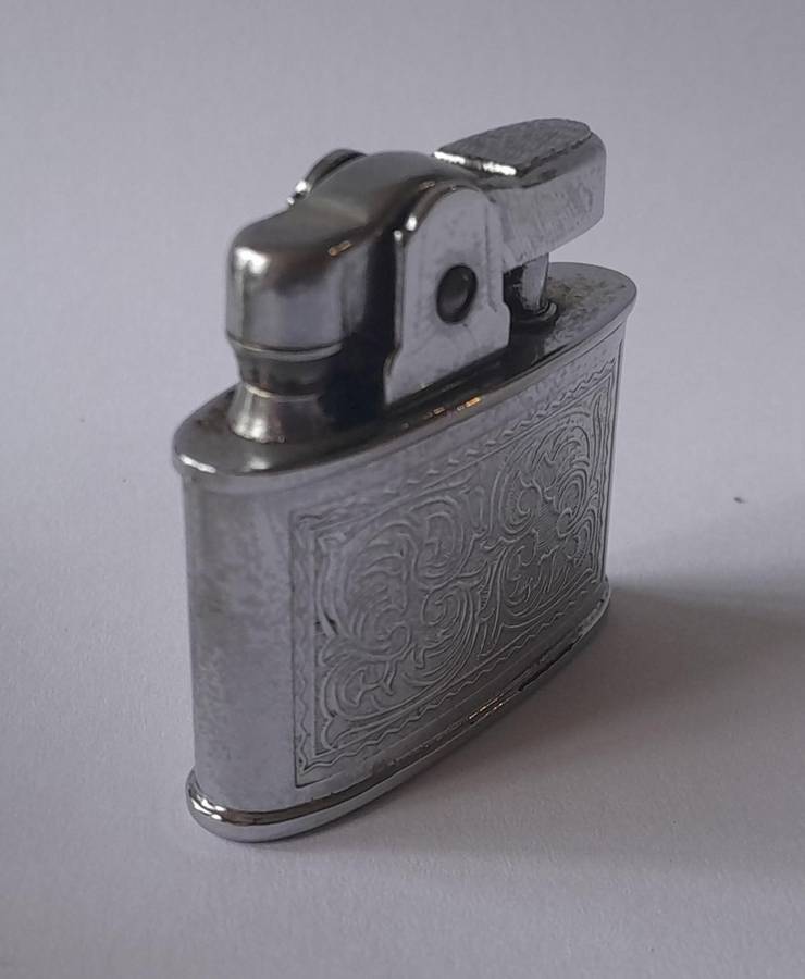 Rare 1950's/60's "Mosda 500" Automatic Petrol Lighter.  Made In England.