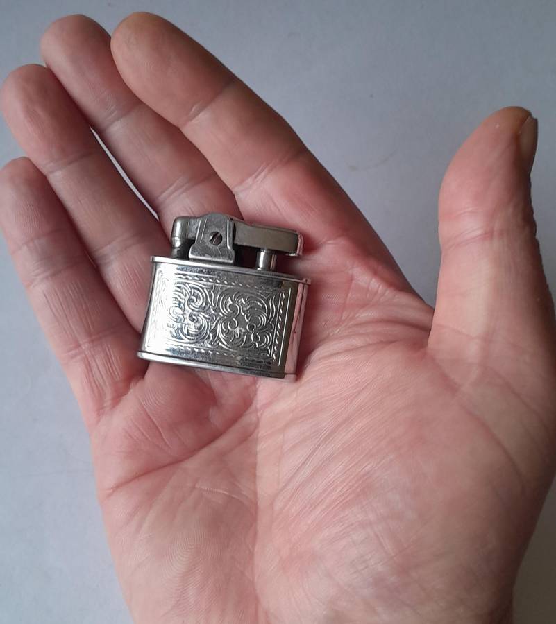Rare 1950's/60's "Mosda 500" Automatic Petrol Lighter.  Made In England.