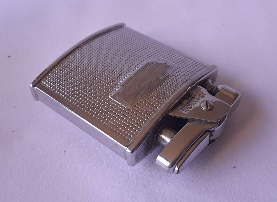 1960's Ronson Cadet Petrol Lighter.  Made In England.
