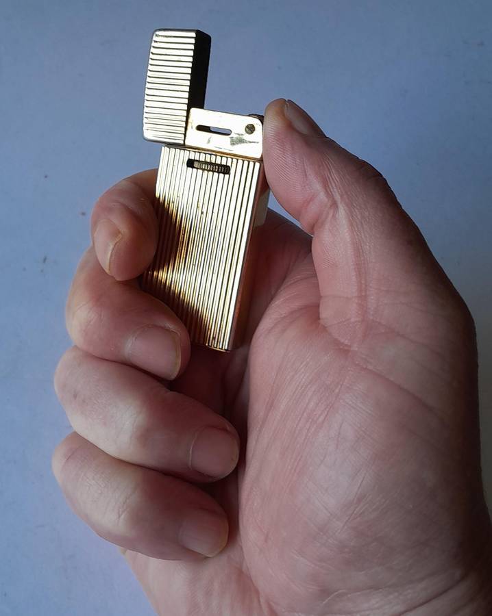 Vintage "Custom" Goldtone Butane Gas Lighter. GAZ-8, Ohsawa.