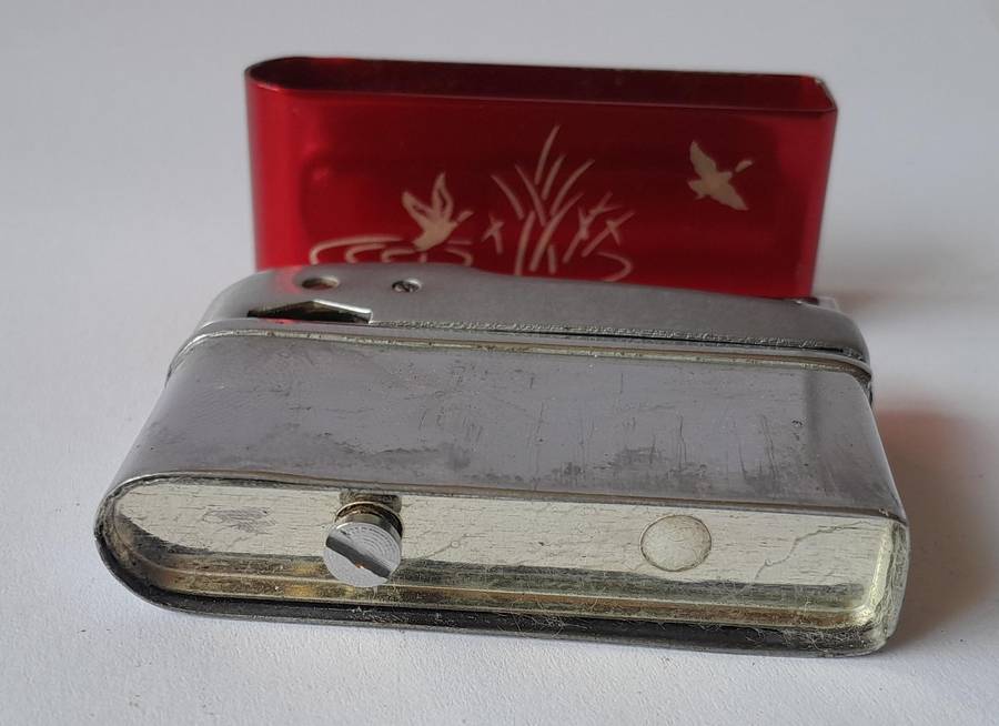 1960's/70's Chinese "Sunflower" Lighter.