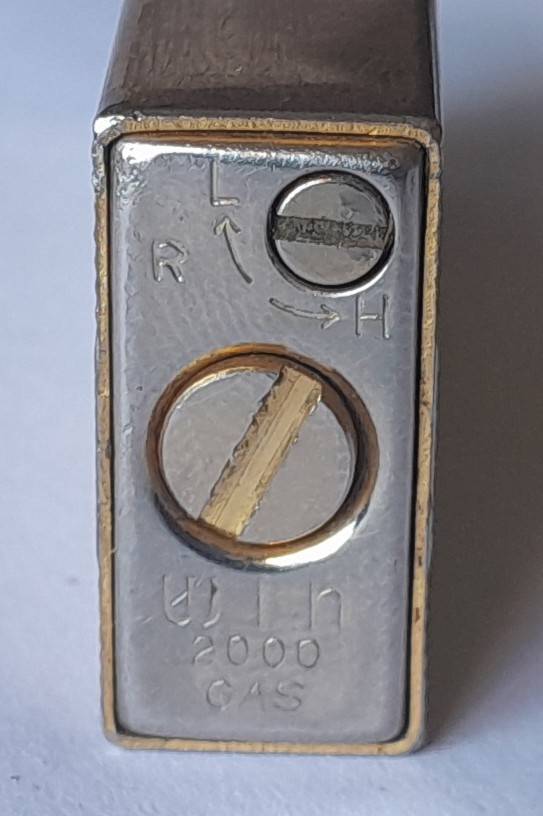 1970's/80's Japanese "Win 2000" Gold Tone Butane Gas Lighter.