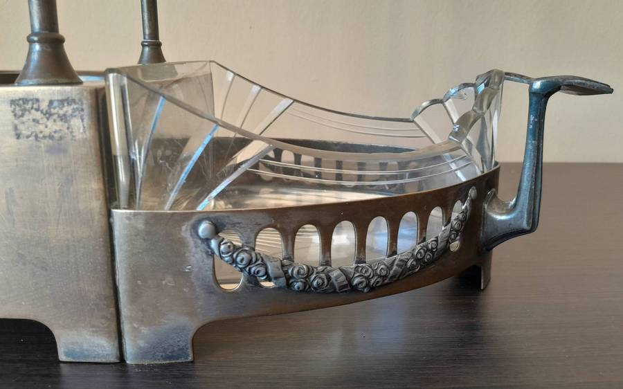 Antique Art Nouveau J.P. Kayser & Sohn (Kayserzinn) Jugendstil Centrepiece