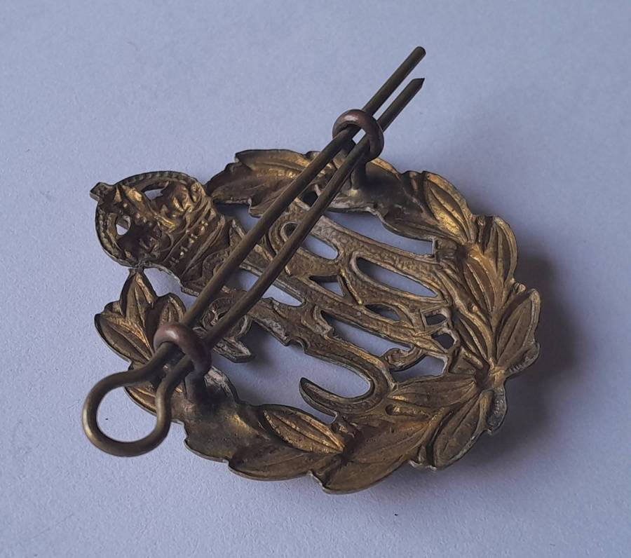 Rare WW1 Royal Flying Corps Cap Badge.  (Pre-RAF).  Lugs Intact.
