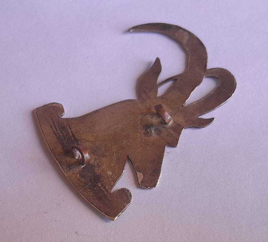 Rare WW2 Southern Rhodesia Reconnaissance Unit Cap Badge.  1941-1943.
