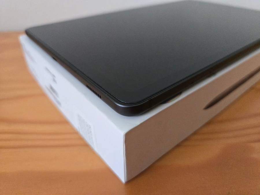 LIKE NEW Samsung Tab S6 Lite | Original Packaging + Extras