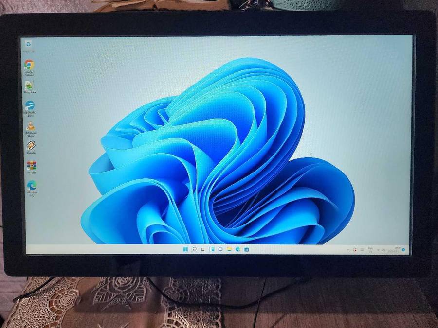 AIO 21.5 INCH GENERAL TOUCH  PC FOR SALE !!!!