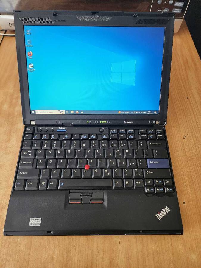 LENOVO THINKPAD X200 ULTRABOOK LAPTOP FOR SALE PLEASE READ AD !!!