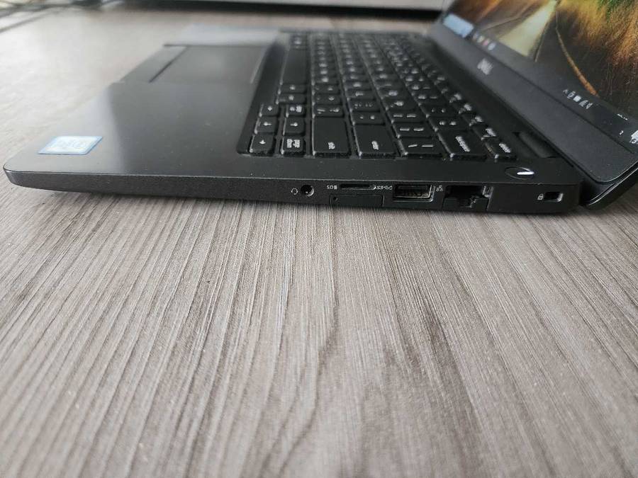 DELL LATITUDE 5300 I5 8TH GEN ULTRABOOK LAPTOP PLEASE READ AD !!!!