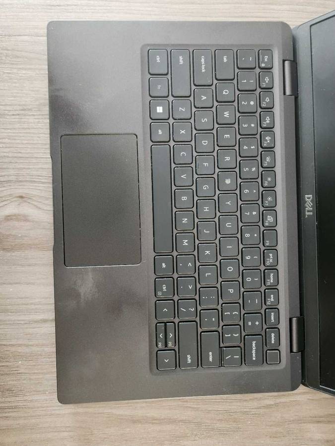 DELL LATITUDE 7330 12TH GEN LAPTOP FOR SPARES PLEASE READ AD !!!