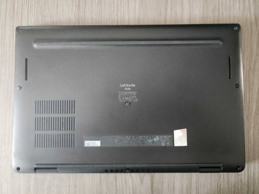 DELL LATITUDE 7330 12TH GEN LAPTOP FOR SPARES PLEASE READ AD !!!