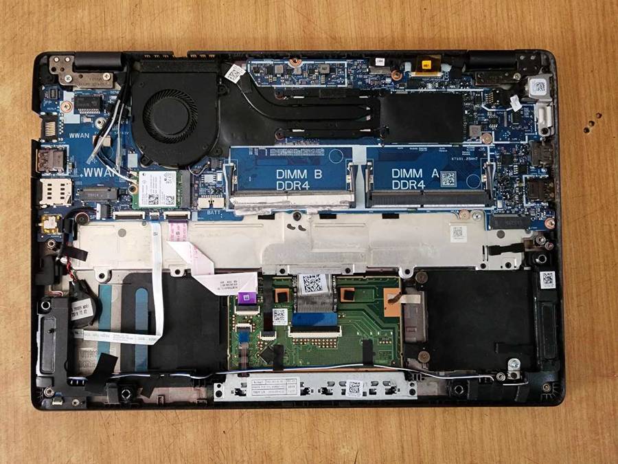 DELL LATITUDE 5300 i5 8TH GEN LAPTOP FOR SPARES PLEASE READ AD !!!!