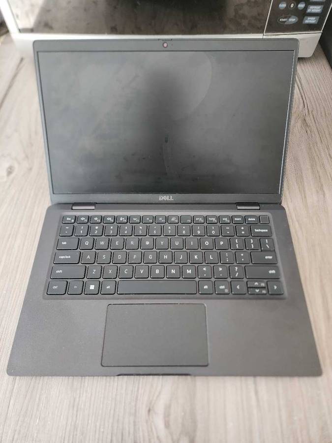 DELL LATITUDE 7330 12TH GEN LAPTOP FOR SPARES PLEASE READ AD !!!
