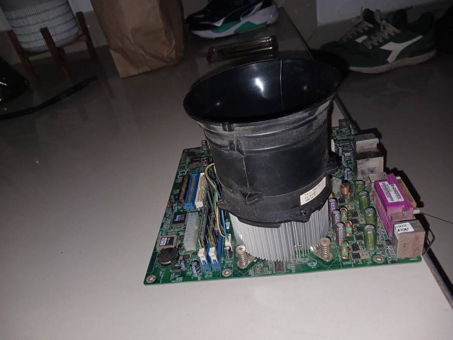 661GX-M7 motherboard with pentium 4 processer