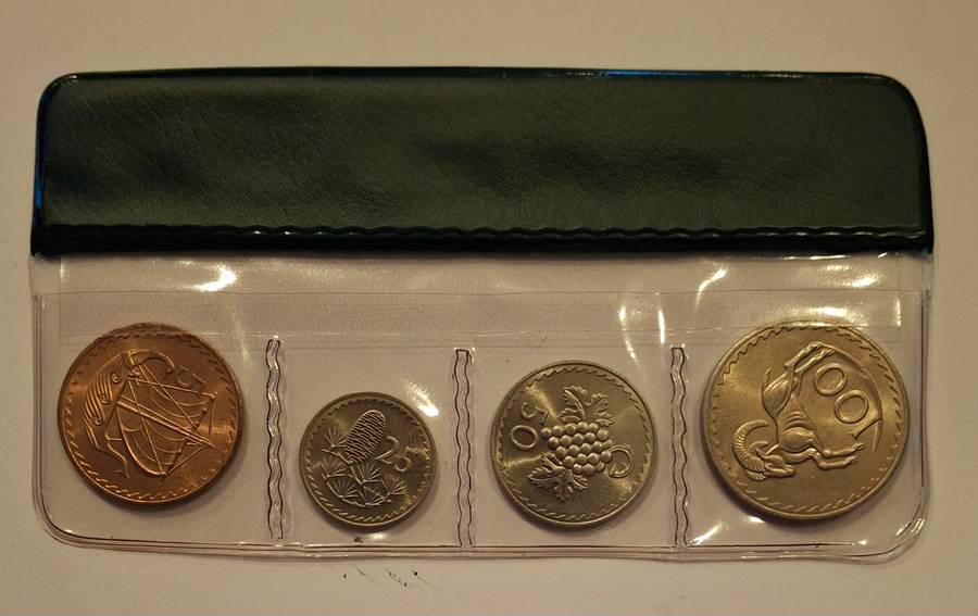 1974 - CYPRUS UNCIRCULATED COIN SET