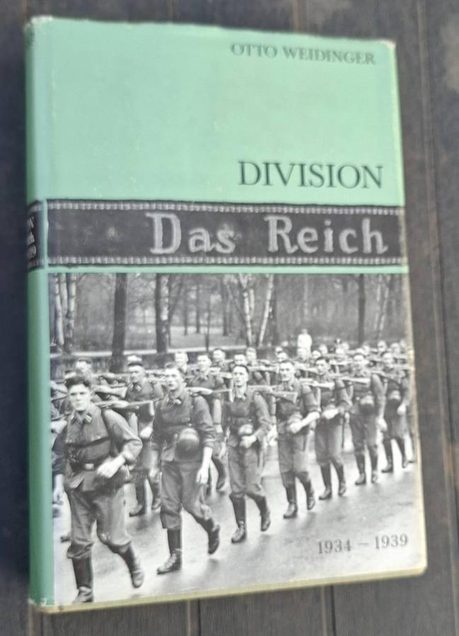SS-Division DAS REICH 1934-1939 - with signature of South African Colonel Rudolf Kemp