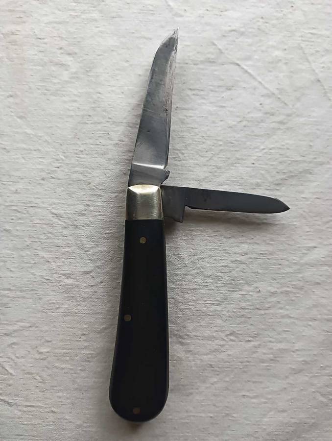 A collection of Joseph Rodgers pocket knives