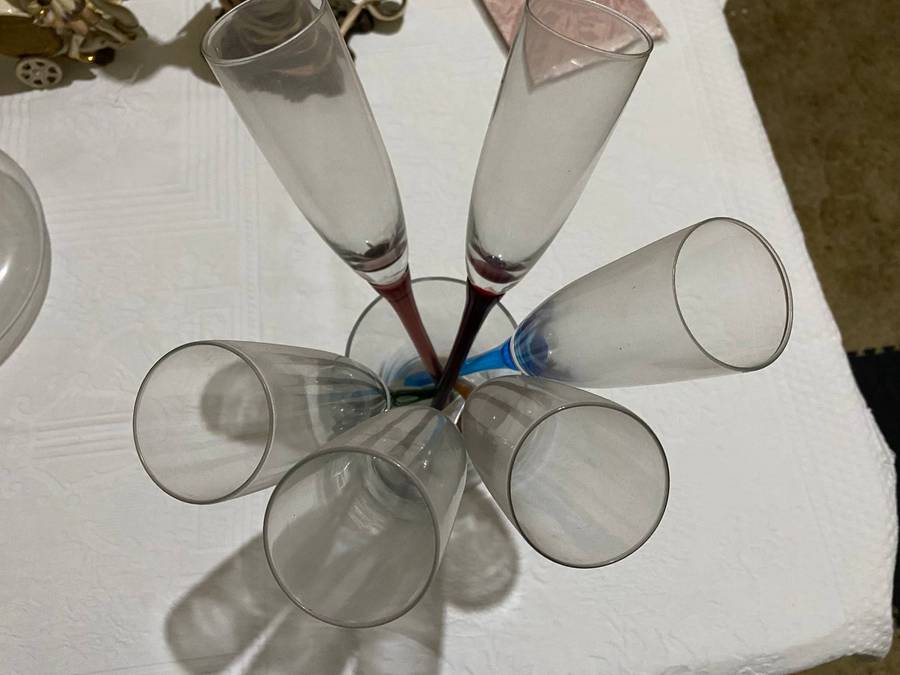 Set of champagne glasses with stacked bouquet design - Secondhand