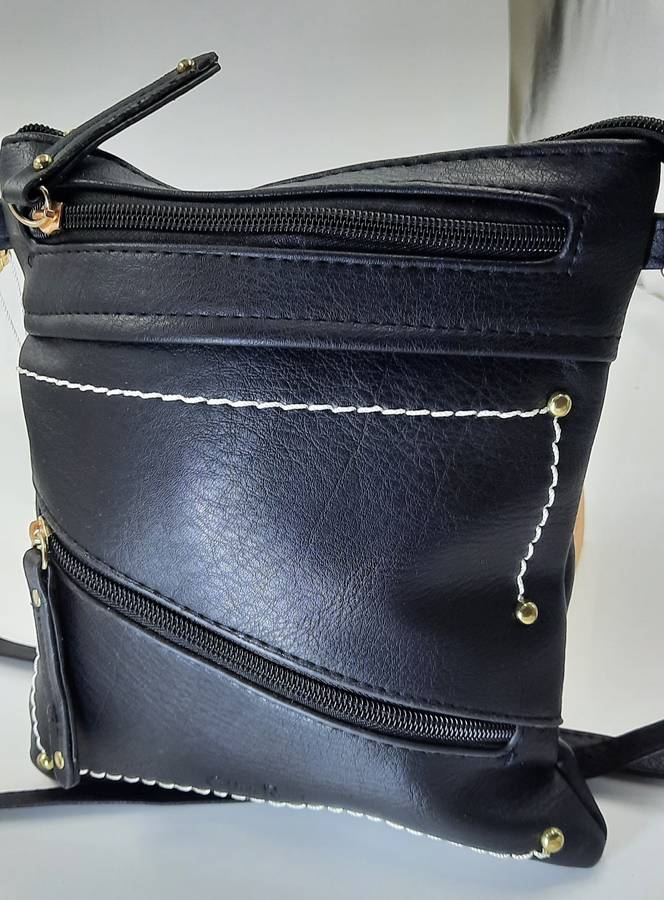 COTTON ROAD SLING BAG IN BLACK