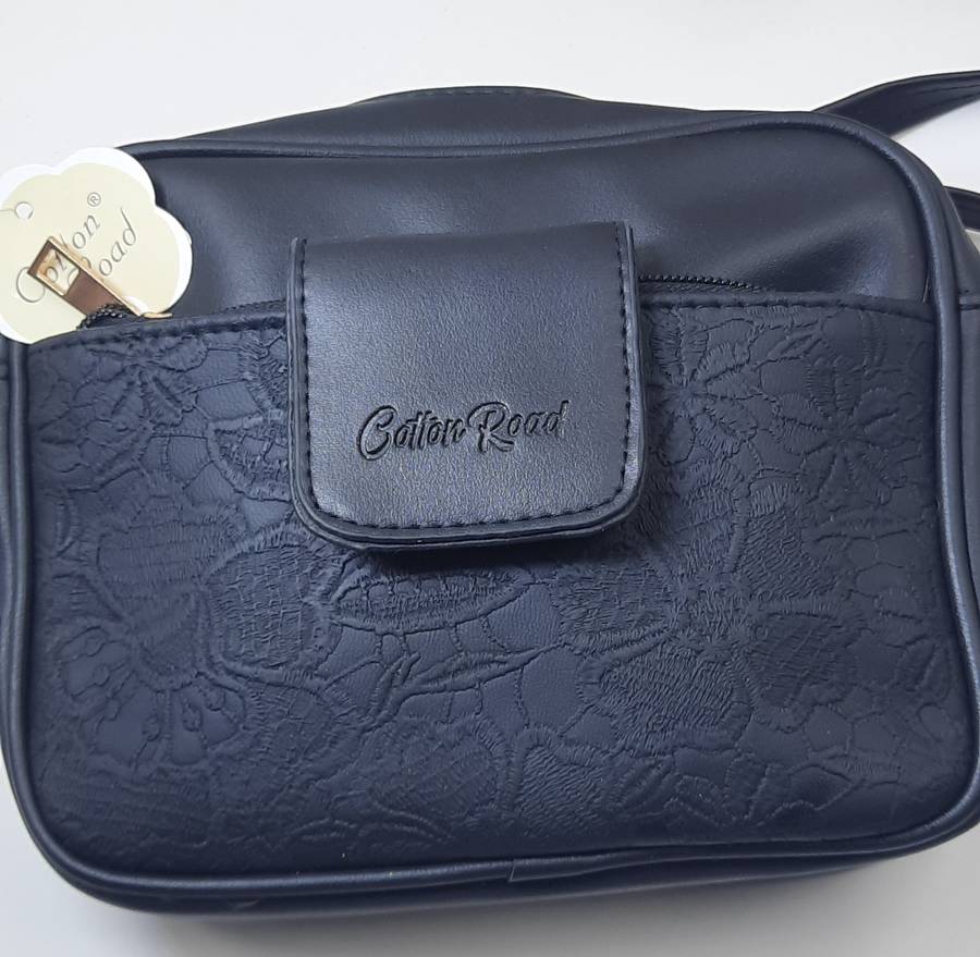 COTTON ROAD SLING BAG IN BLACK