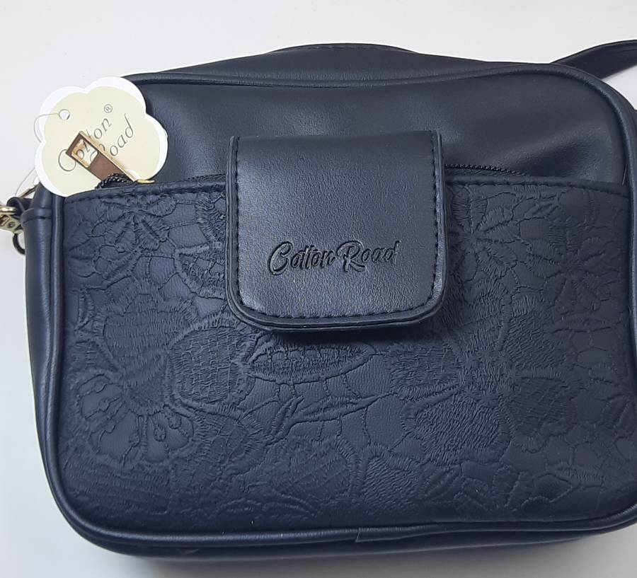 COTTON ROAD SLING BAG IN BLACK