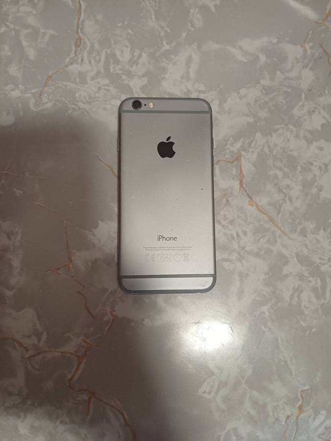 iPhone 6 32GB Screen Replaced (Good Quality), Battery Health 77%