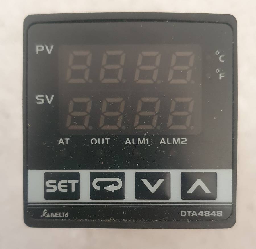 DELTA DTA4848R0 DTA Series Temperature Controller Relay O/P