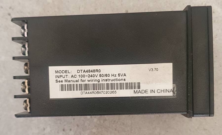 DELTA DTA4848R0 DTA Series Temperature Controller Relay O/P