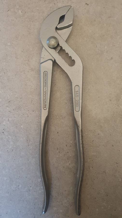 Gedore Universal Plier 145 250mm