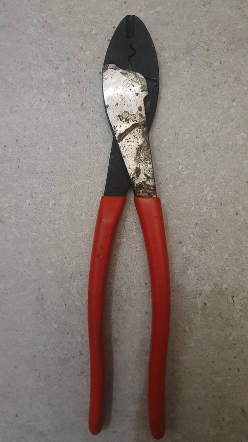 Sold HellermannTyton Light Duty Indent Crimping Tool 0.5-10mm