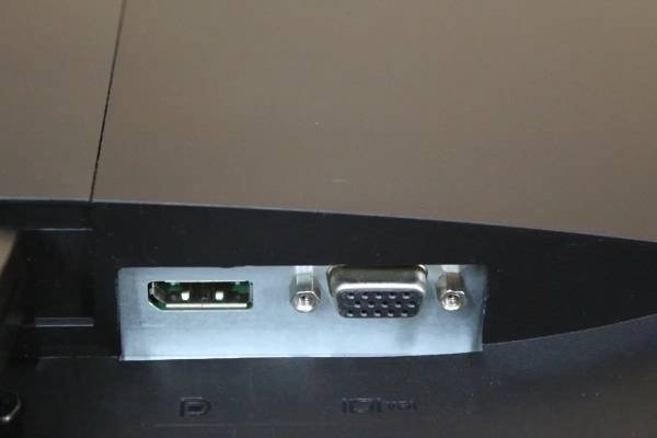 Dell E2318H 23" FHD Monitor - (1920x1080) Monitor [ Bottom Has Dark Bar - Read Description]