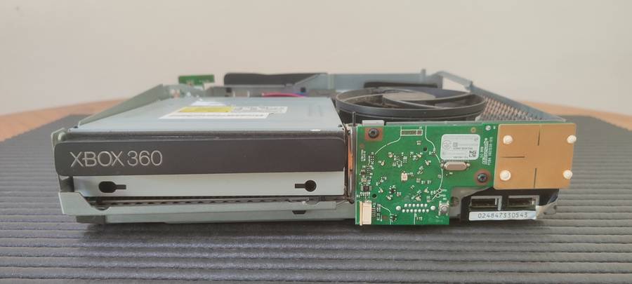 xbox 360 slim - Spares or Repair