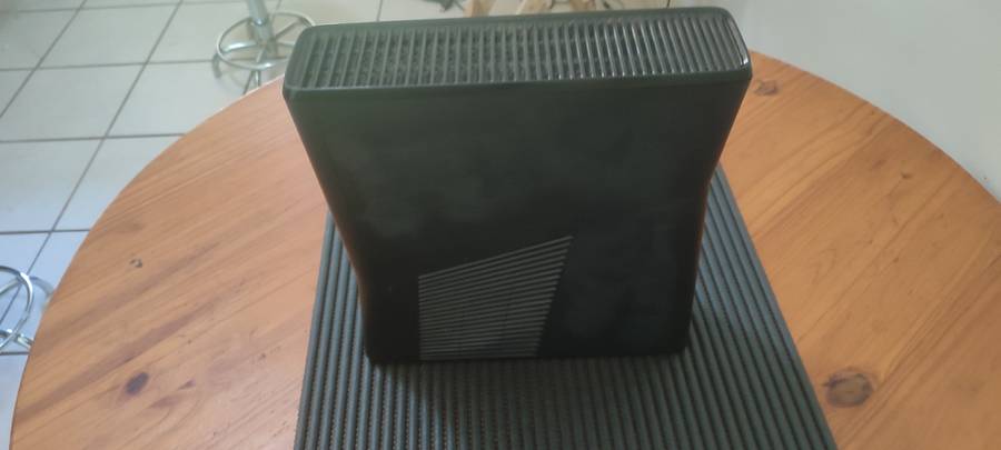 xbox 360 slim - Spares or Repair