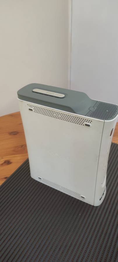 Xbox 360 - Spares or Repair