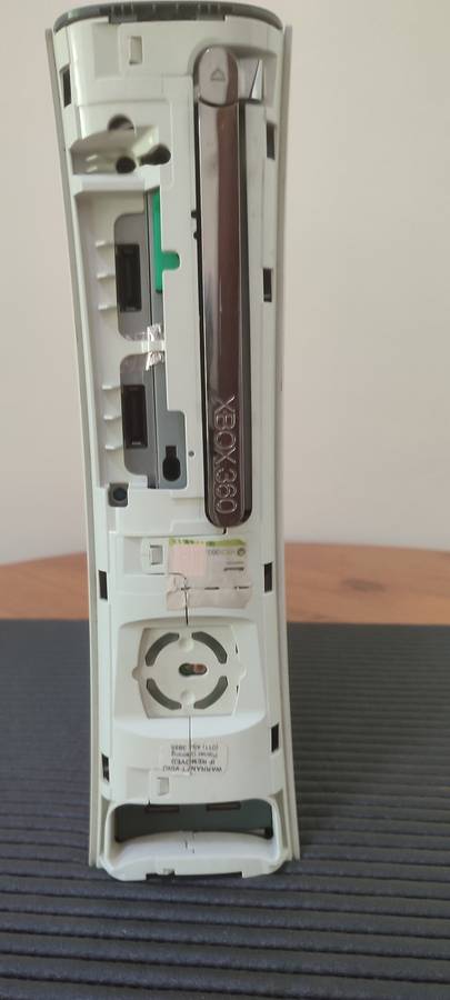 Xbox 360 - Spares or Repair