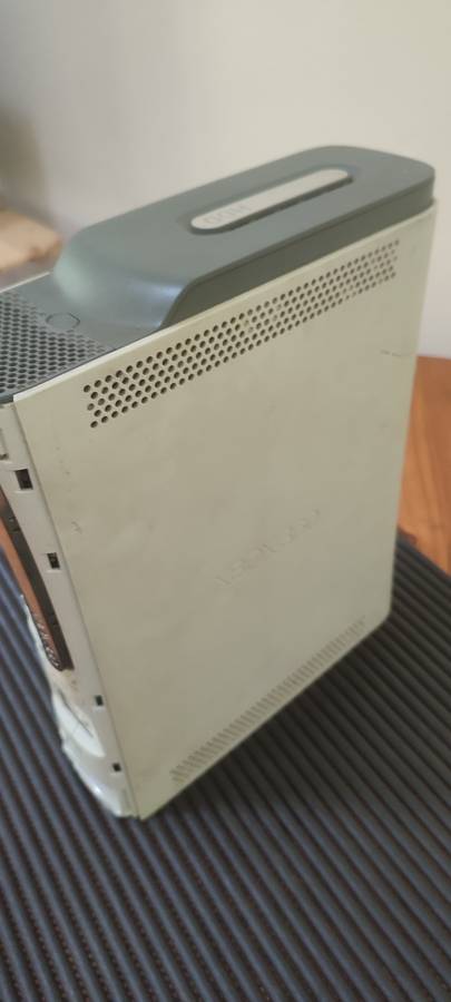 Xbox 360 - Spares or Repair