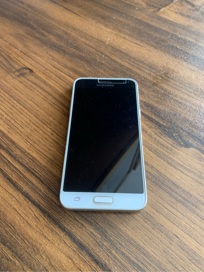 Samsung Galaxy j3